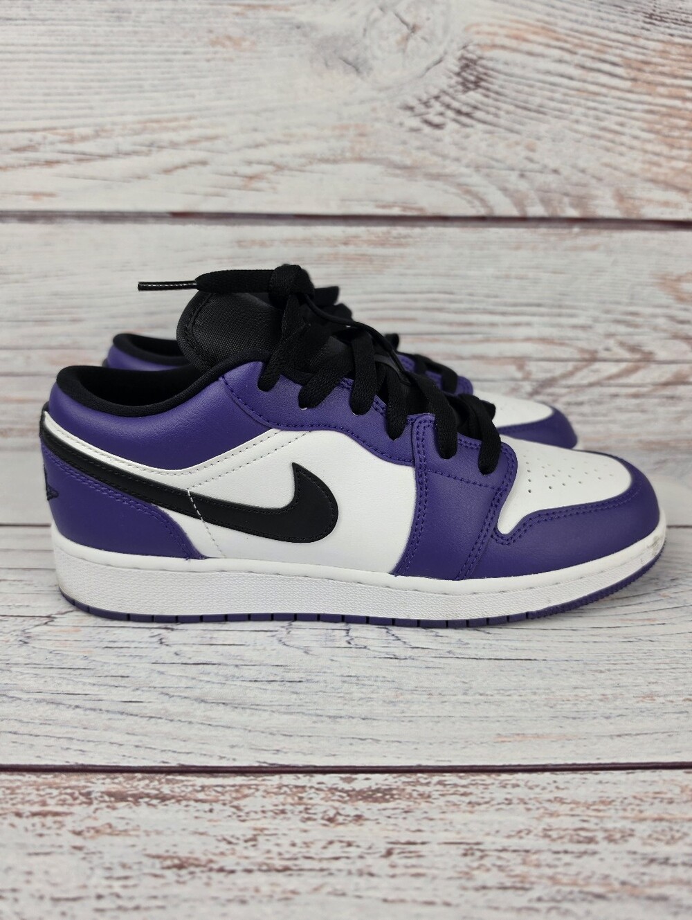 Air Jordan 1 Low Court Purple 6.5Y GS Youth 553560-500 Womens Size 8 AUTHENTIC